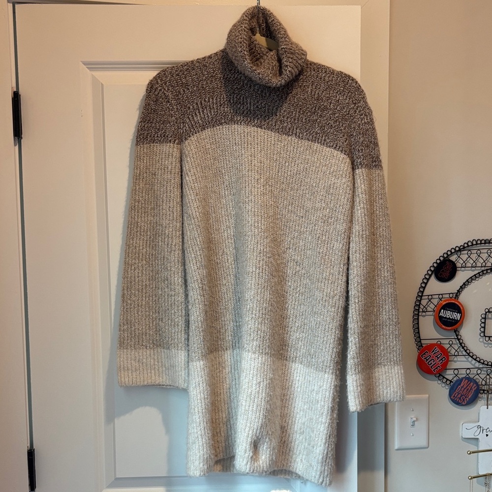Steve Madden Gray and Cream Turtleneck Sweater Dress